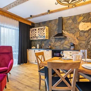 https://centrum-park-2-apartament-2.szklarskaporebahotels.net