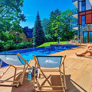 https://resort-apartament-green-z-basenem-i-spa-5d-apartamenty.szklarskaporebahotels.net